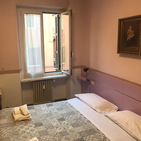 Ad Centrum Di Fraccaroli Fabio 2*