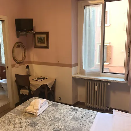 Ad Centrum Di Fraccaroli Fabio Hotel Verona