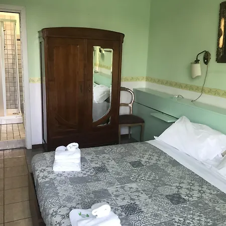 Ad Centrum Di Fraccaroli Fabio Hotel