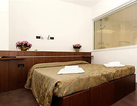 Ad Centrum Di Fraccaroli Fabio Hotel Verona